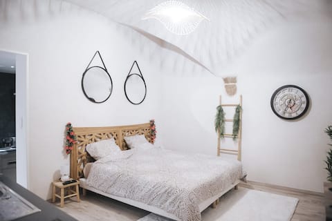 2-room apartment with jacuzzi