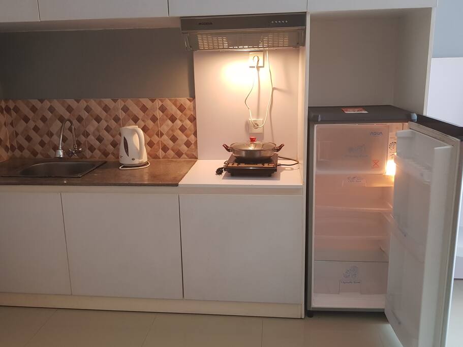 Your own kitchen (plates and all essential kitchenware is provided as well)