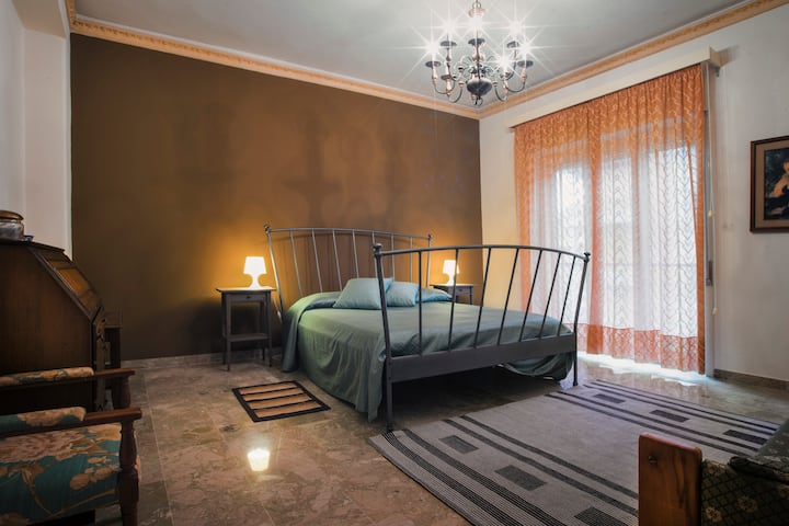 Спалня 1