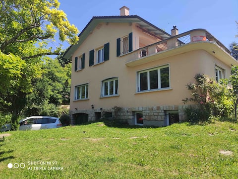 Private apartment 30 m2, garden, close to baths