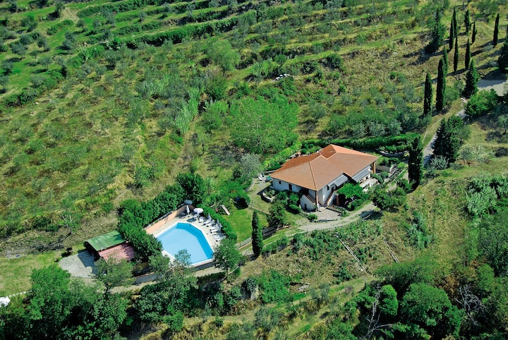 Casa Lama Residence, per vacanze in gruppo 20+ - Case vacanze in affitto a  Castelfranco Piandisco' , Arezzo, Italia - Airbnb