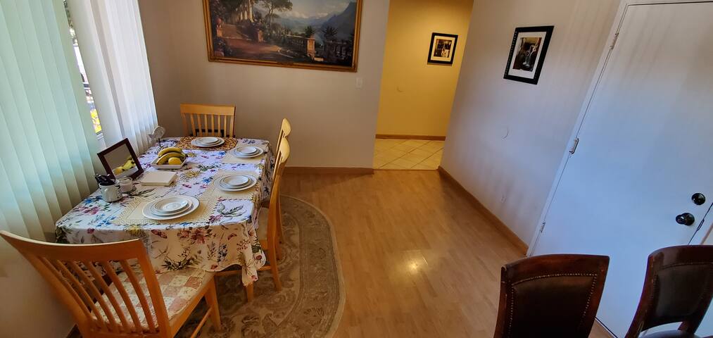 Room For Rent