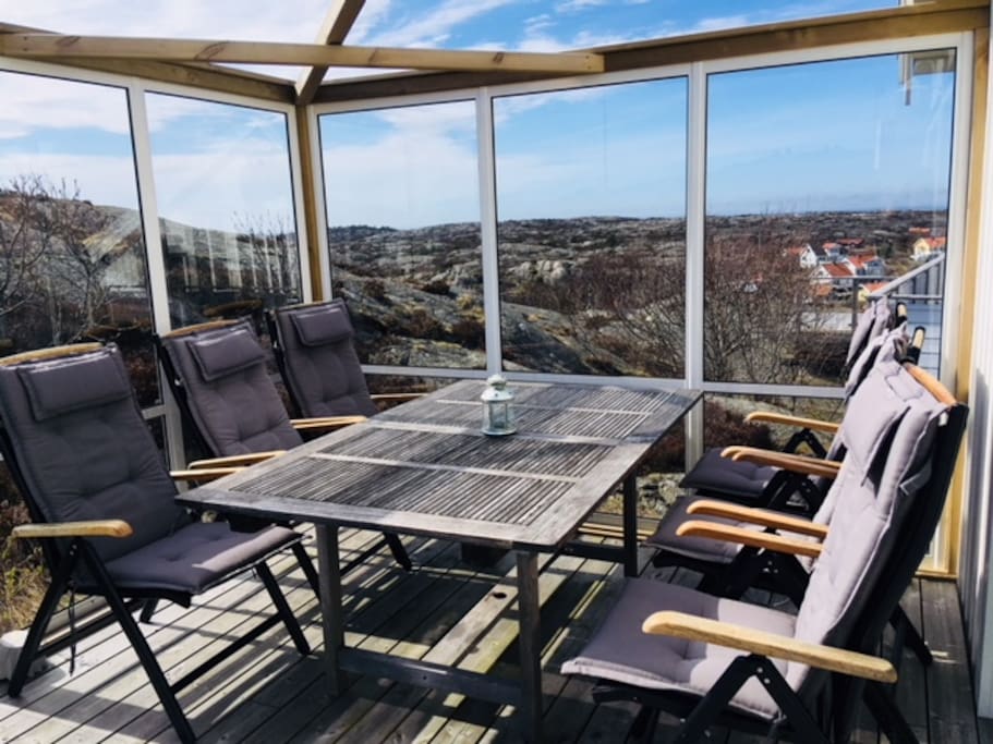 Stor terrasse med sol hele dagen
