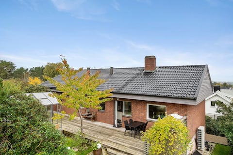 Bright open villa with large surfaces.