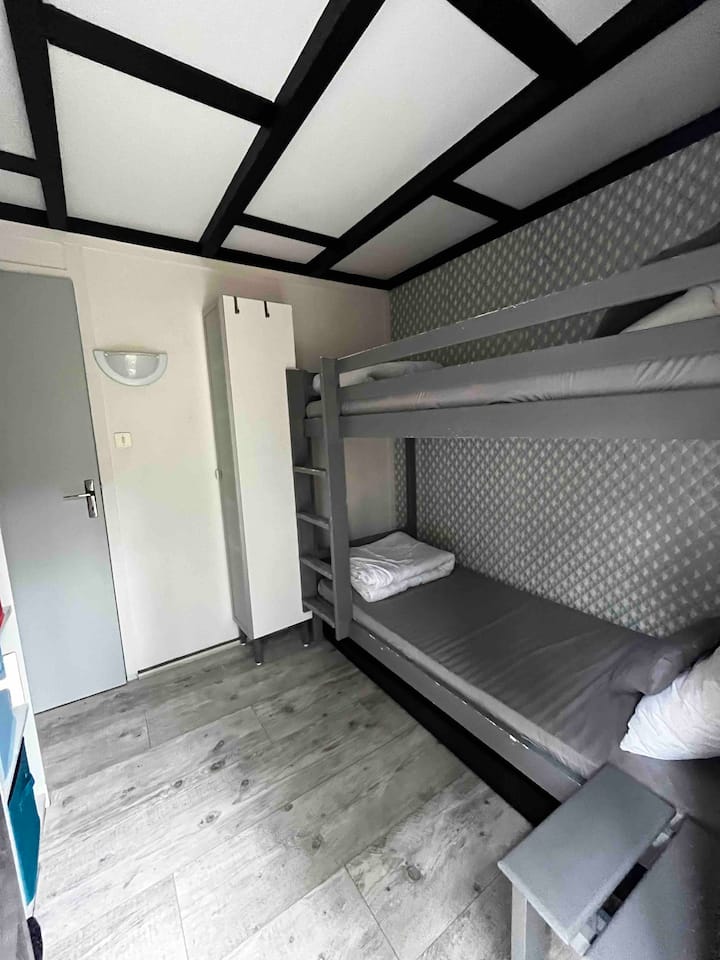 غرفة النوم 2