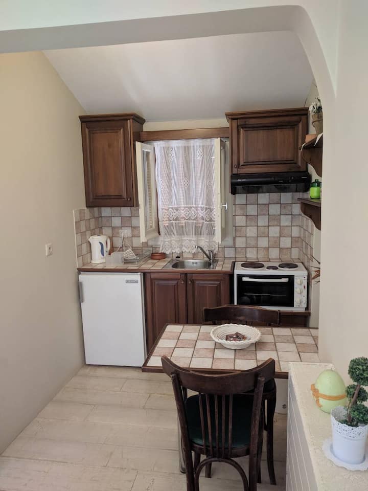 Helena's Room No1 | Kassiopi Center - Kassiopi