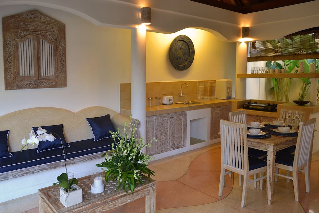 Living & kitchen