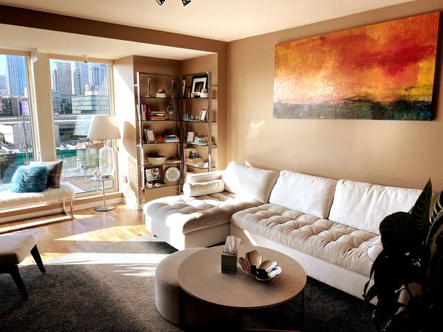 Your SOMA skyline luxury getaway - close to UCSF