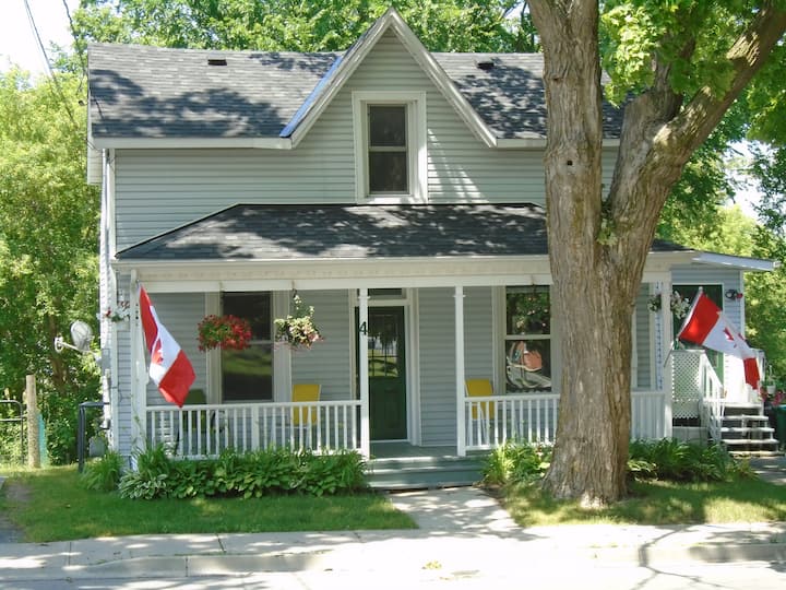 ( Courthouse Bed N Bath ) St-2021-0289 - Picton
