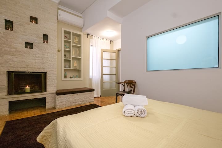 Family home w. yard in Beating Heart of Old Town