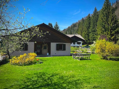 Luxury Chalet in the center 2 min from cycle track
