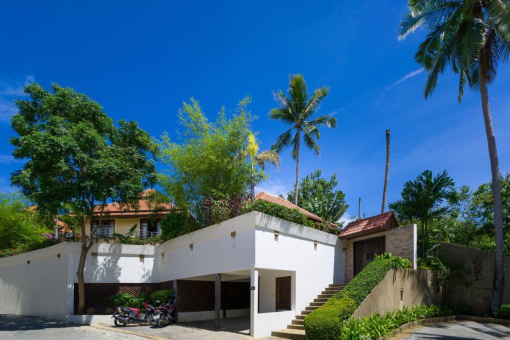 the villa outside