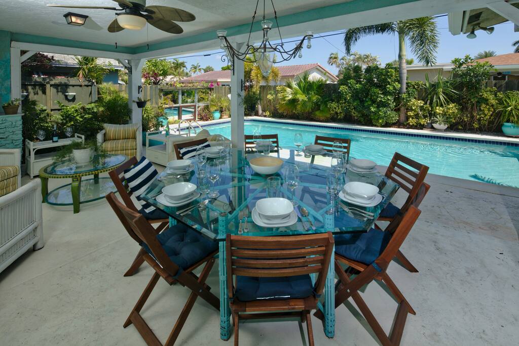 Outdoor lounge area