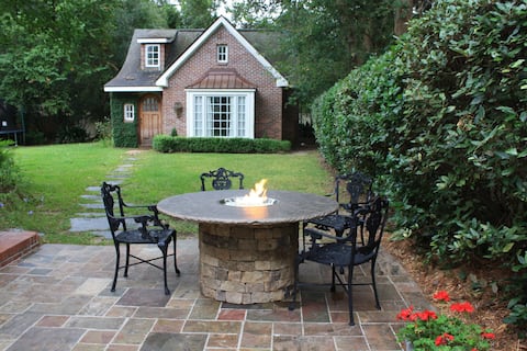 The Oak Nest Garden District