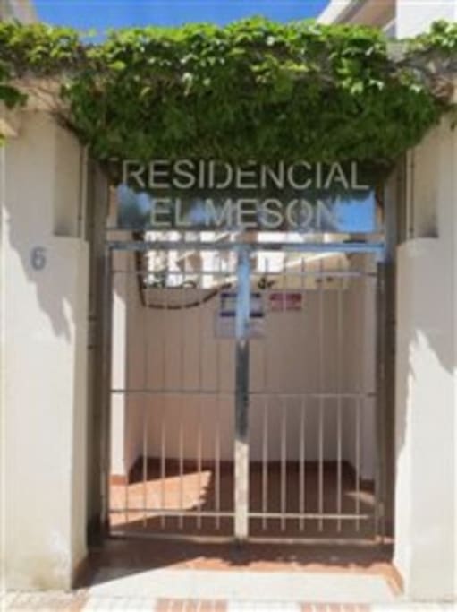 Gated security entrance