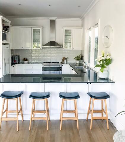 Stylish Brighton beachside home with pool gallery image 2