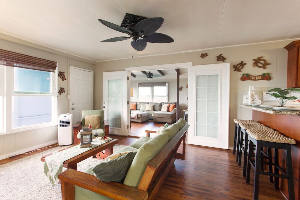This remodeled rental is ideally located on the North side of O`ahu, this rental has breathtaking mountain and ocean views – all yours to enjoy during your stay. The Turtle Cabana is fully furnished and comprised of an open living room with direct ocean views.