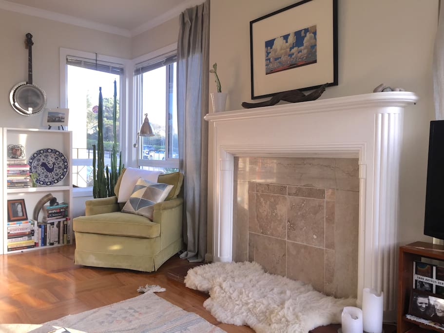 living room reading corner