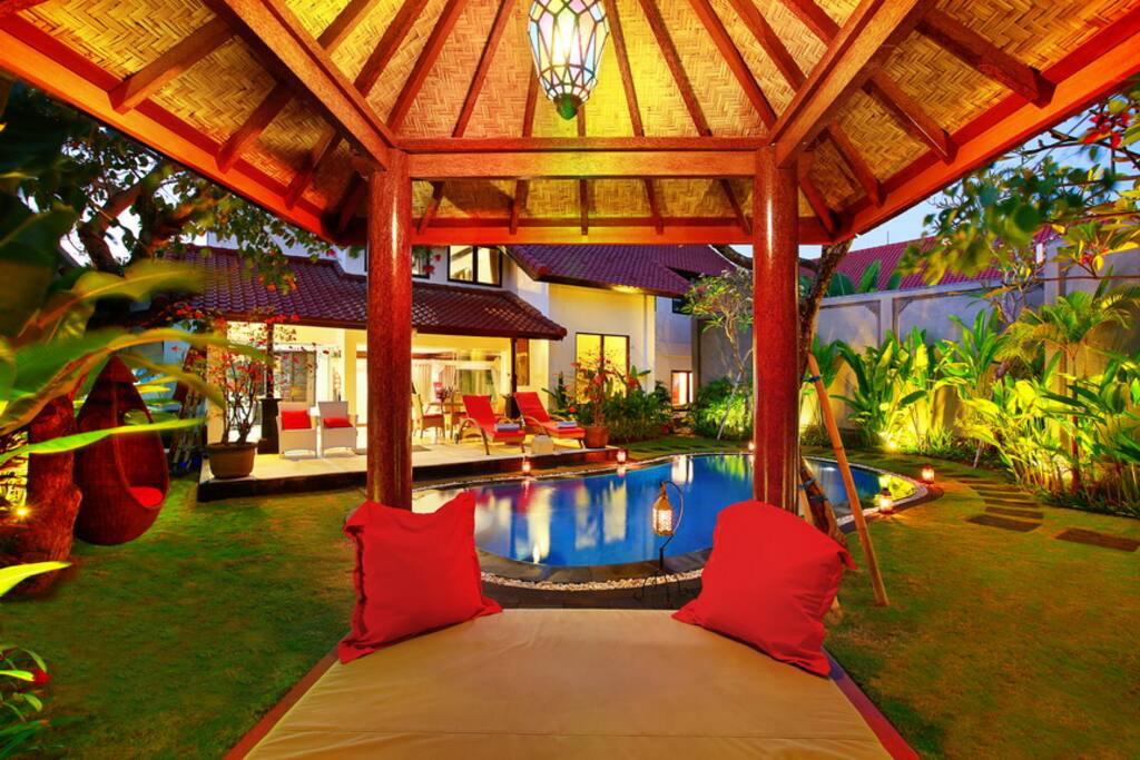 Beautifull Alysha villa swimming pool and garden