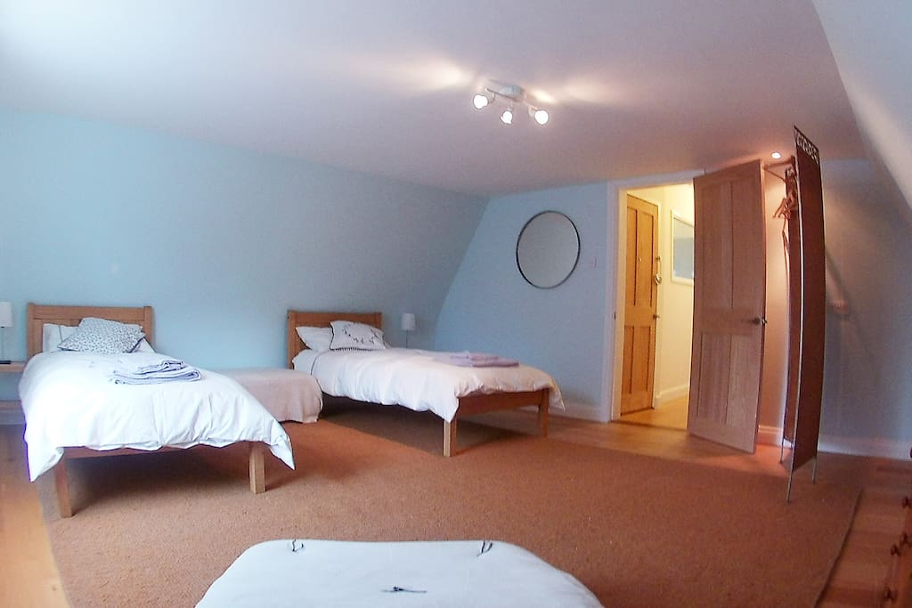 Twin Bedroom