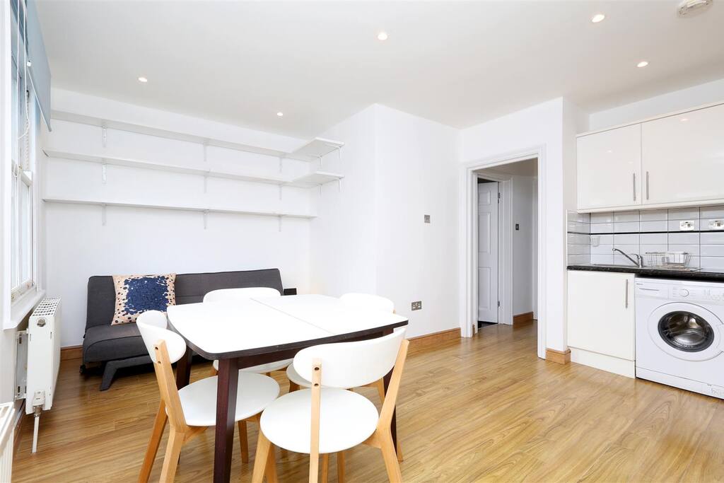Livingroom // Kitchen