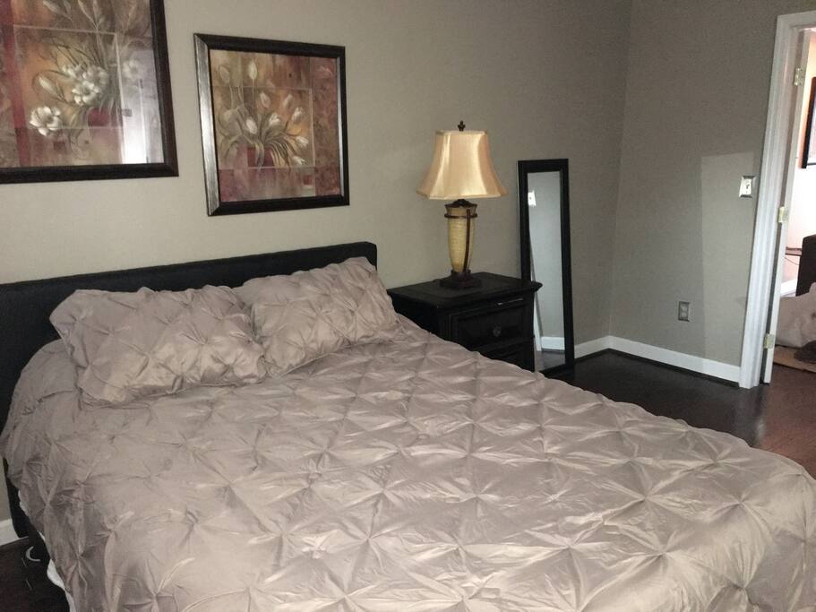 Queen bed with memory foam mattress.