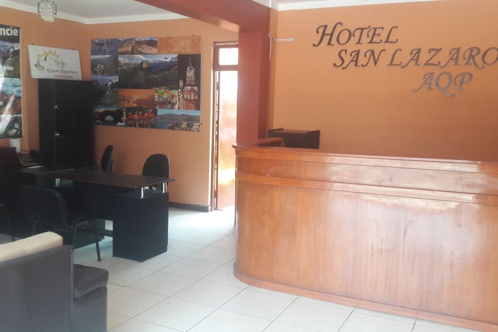 Recepción y Oficina de información al turista