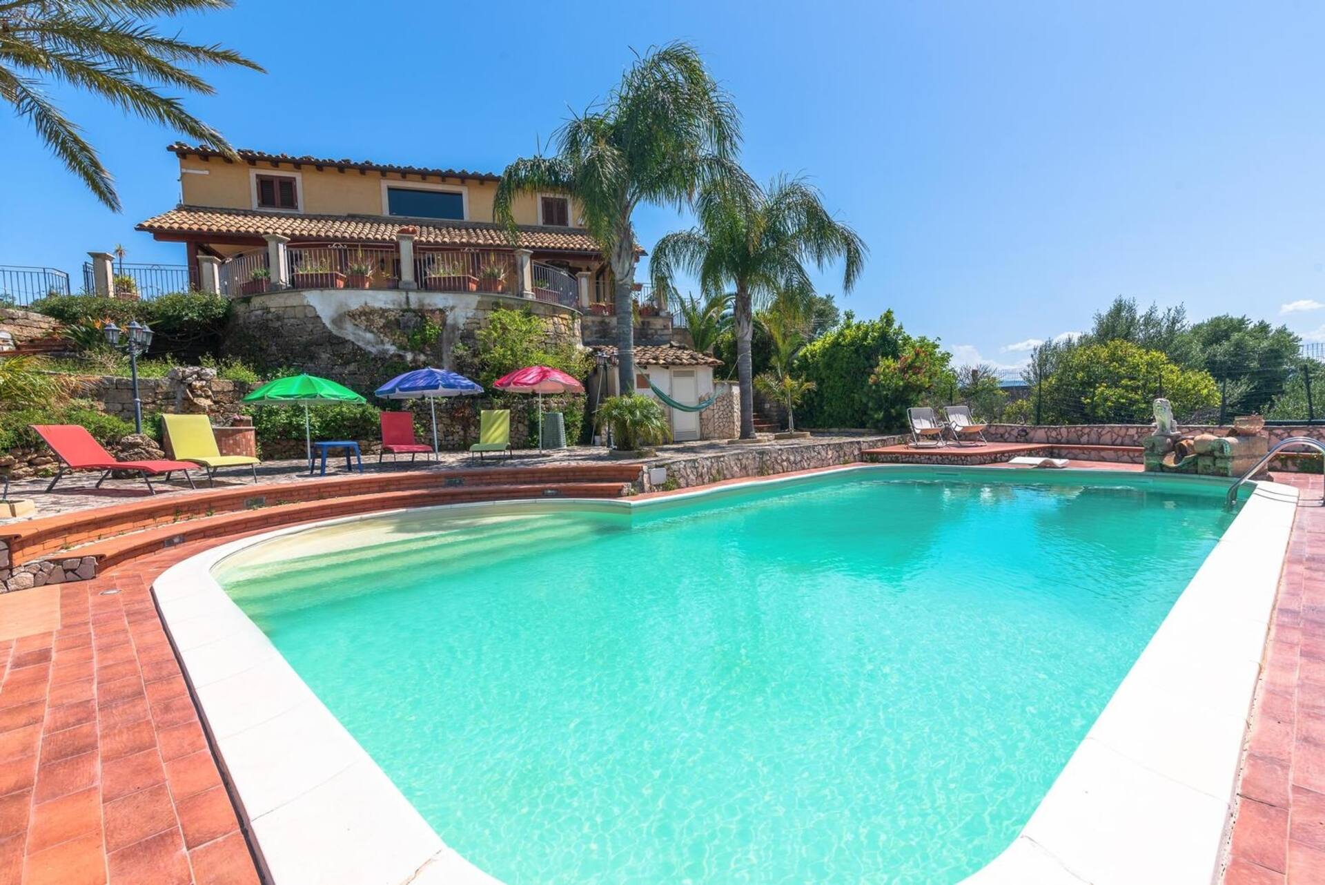 Charming Casina, swimming pool in the countryside and barbeque