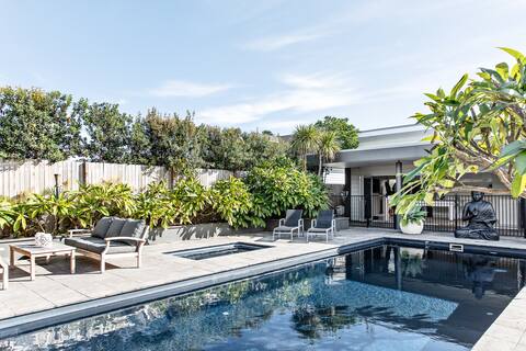 Sundara Beach House *Special* Heated pool/spa/View