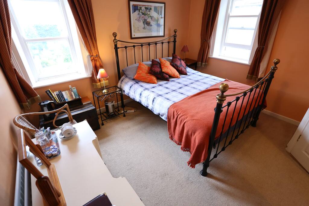 McLaughlin Room