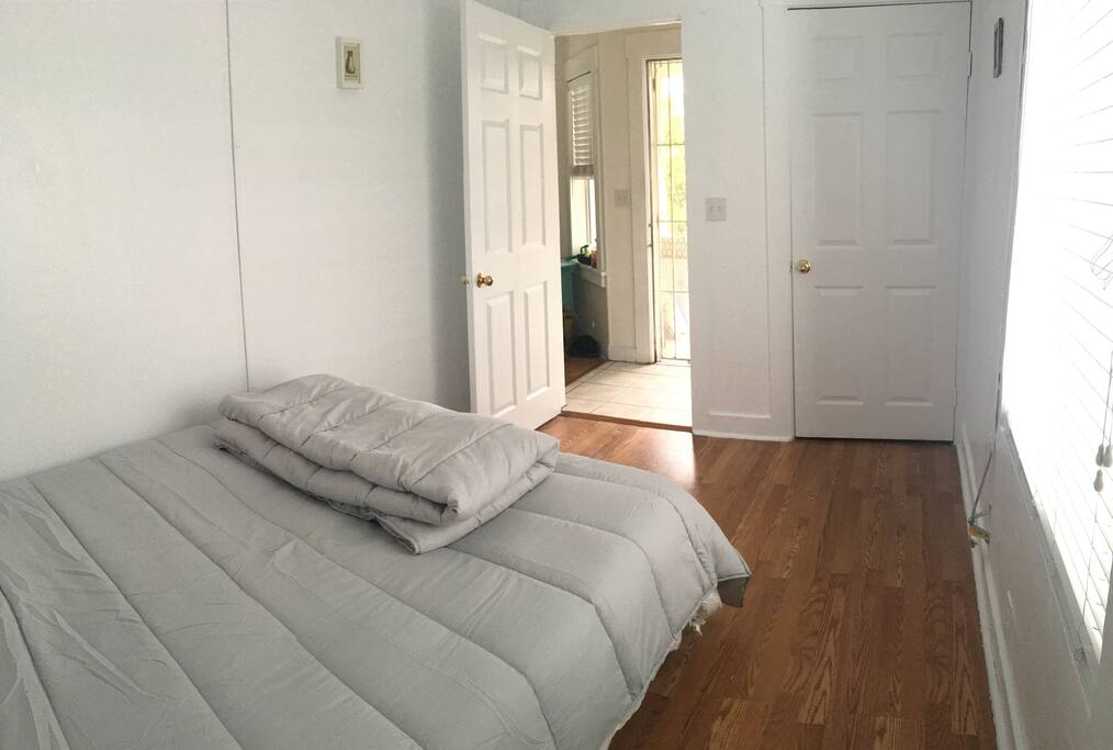 Simple, no clutter.