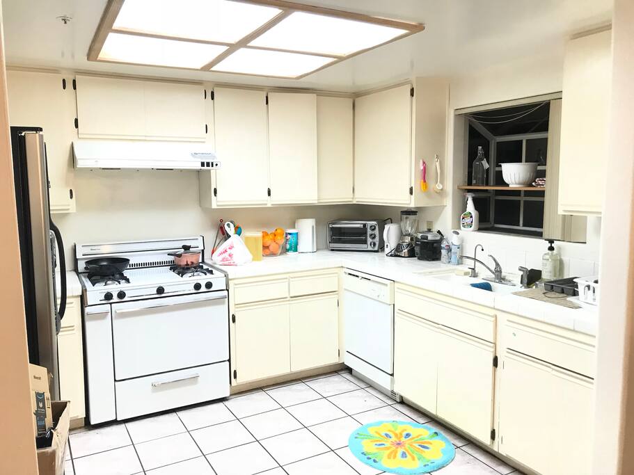 kitchen 厨房