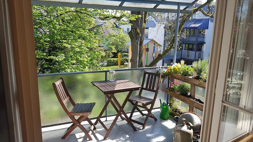 Ruhige 1-Zi. Wohnung direkt am See in Konstanz