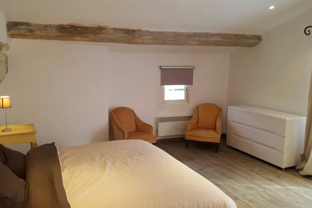 Chambre 2 à l'etage
