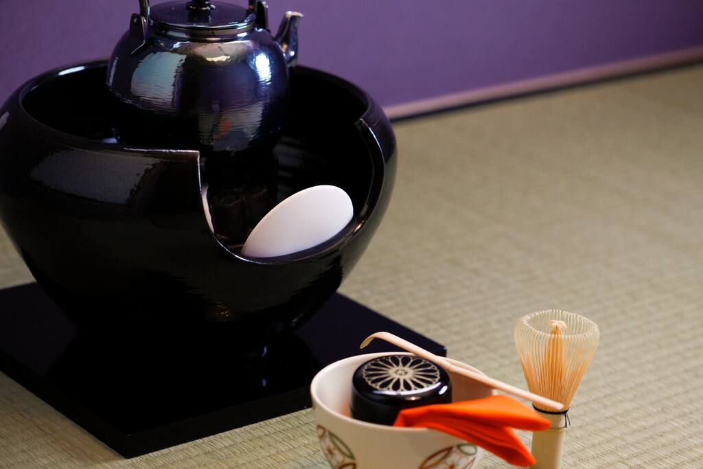 Tea ceremony equipment