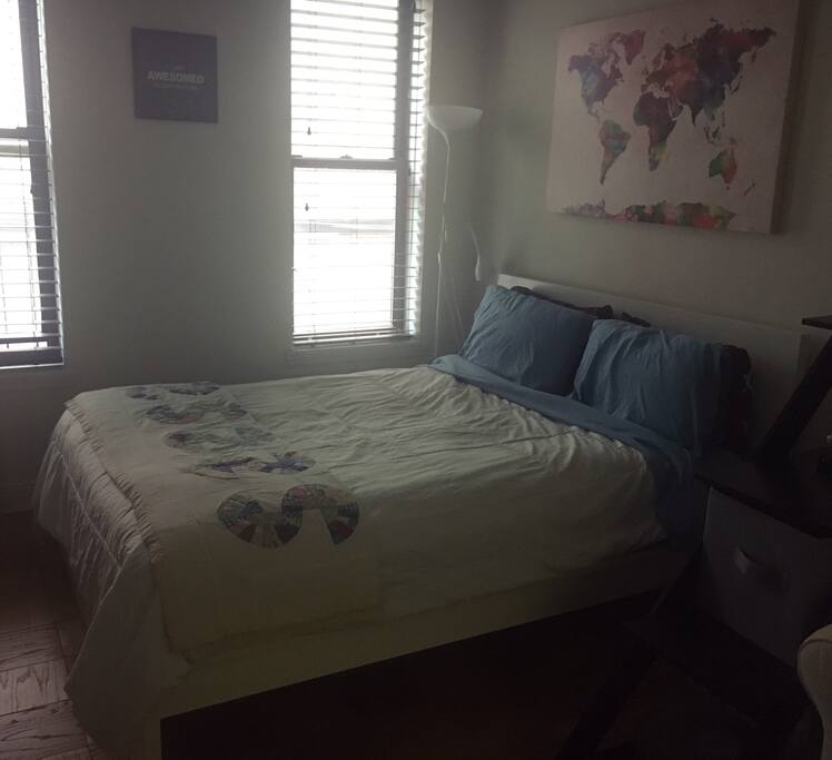 Queen size bed
