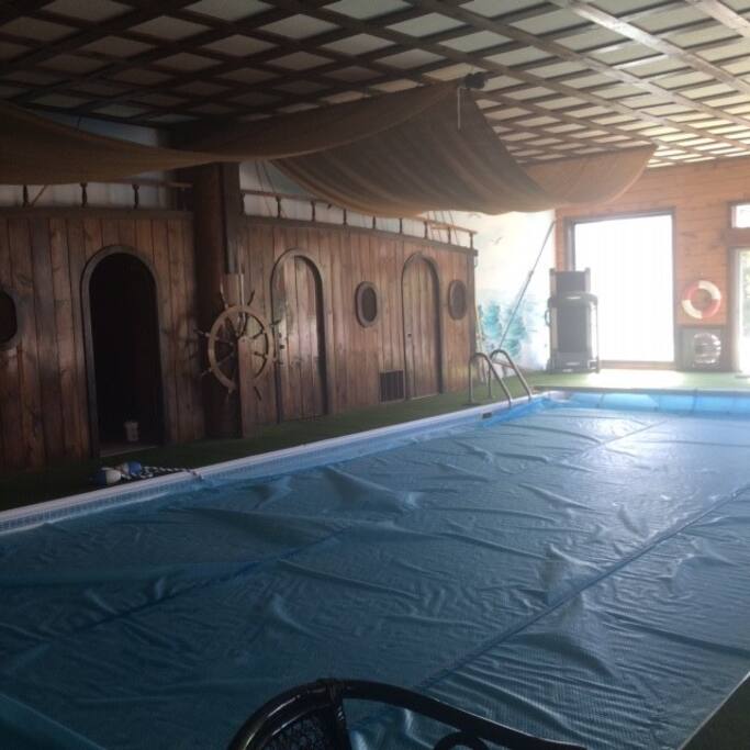 Indoor swimming pool