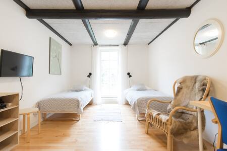 Download Strand mobler sovevaerelse Desktop Wallpaper Free Strand Mobler Sovevaerelse