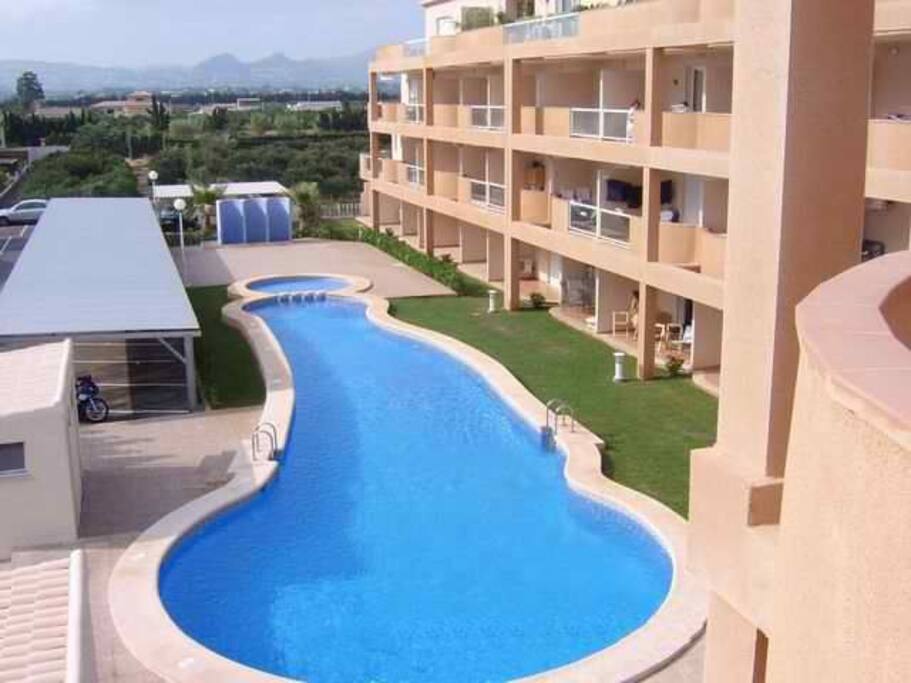 piscine 32 m de long