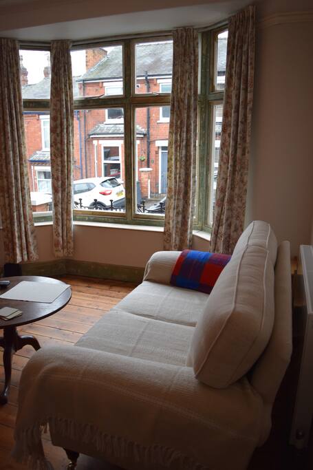 Lounge room - view to street