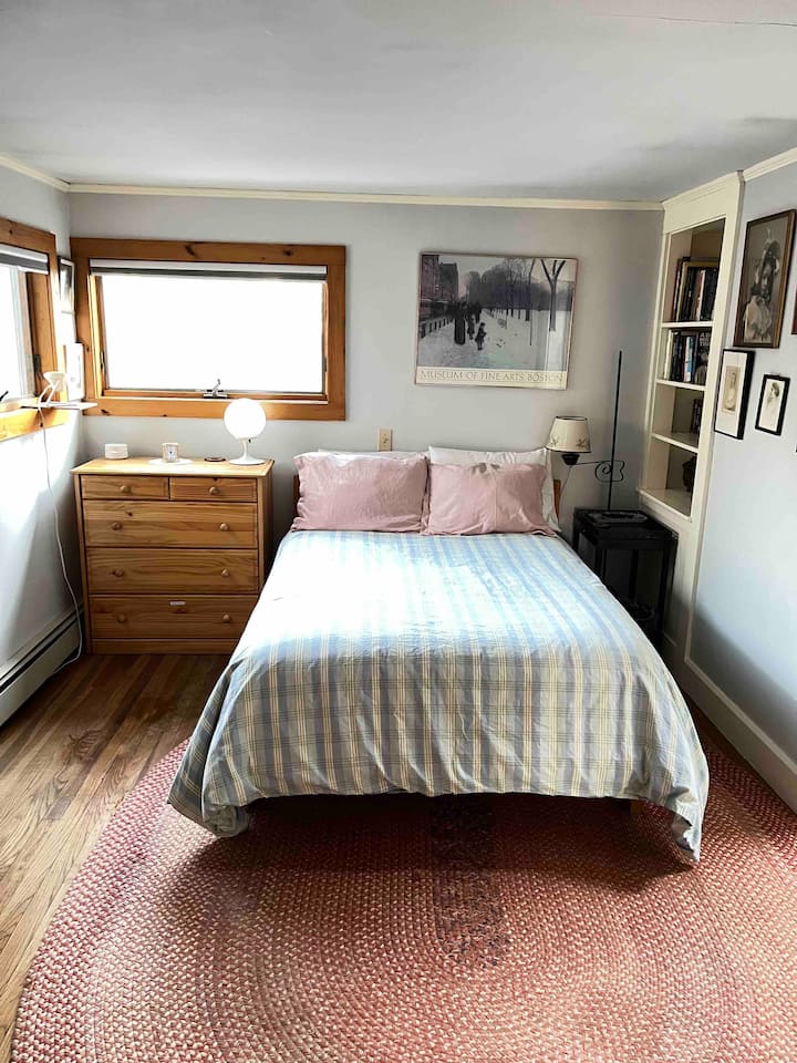 First floor double bedroom