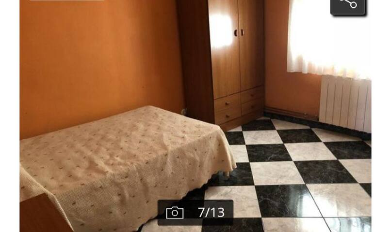 Alquilo habitación ,gastos incluidos a chic@