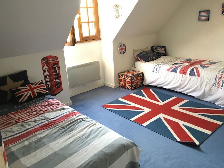 Chambre Enfants; trois lits