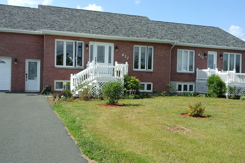 Maison en brique rose