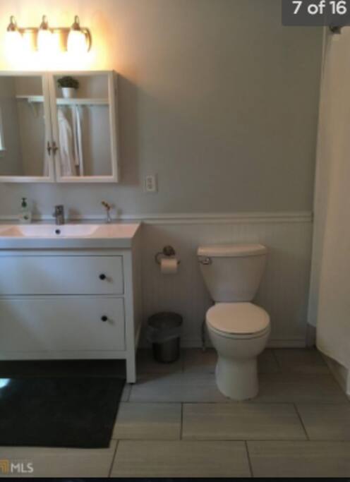 Master Bathroom.