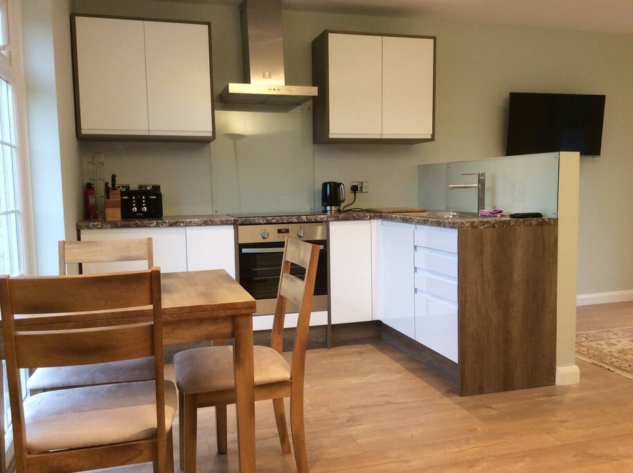 Fully functioning kitchen diner.