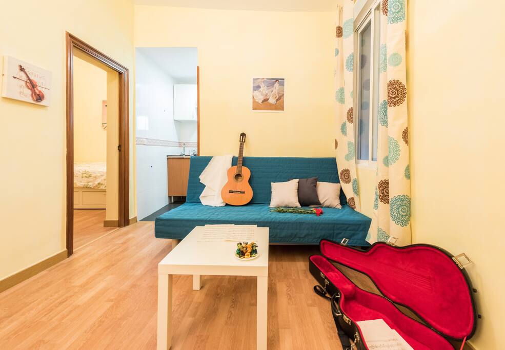 Apartment in flamenco area!