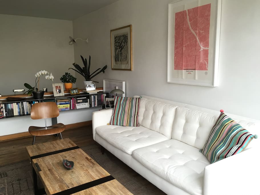 Living room - facing inside (upstairs)