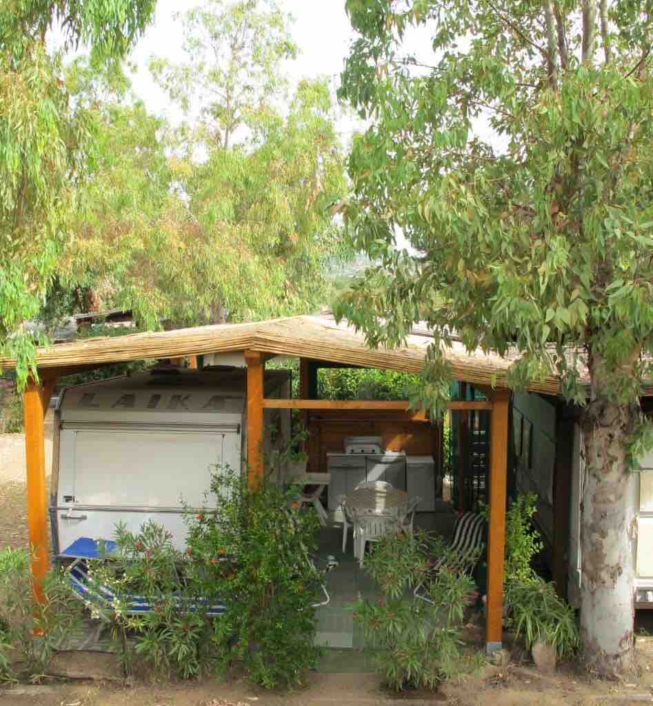 Caravan and veranda, equipped on the sea (piaz.241) - Campers/RVs for Rent  in San Teodoro, Sardegna, Italy - Airbnb, image size:947x1024