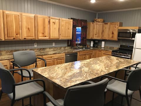 Allegheny Forest Retreat - Family friendly home